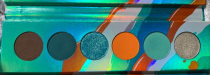 Мята, апельсин и кубики льда... Futurism V: Electro-Turquoise от Kaleidos Makeup