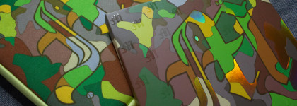 Сказ о покупке яркой палетки, что внезапно стала идеальной повседневной. Made by Mitchell - Feet on the Gound Palette