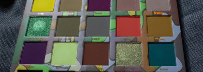 Сказ о покупке яркой палетки, что внезапно стала идеальной повседневной. Made by Mitchell - Feet on the Gound Palette