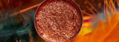 Рыжий, рыжий, конопатый … пигмент Ginger Crush P63 от Inglot AMC Pure Pigment Eye Shadow