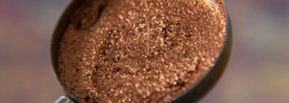 Рыжий, рыжий, конопатый … пигмент Ginger Crush P63 от Inglot AMC Pure Pigment Eye Shadow