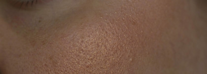 Два в одном: румяна Bloomin' Bright Blushlighter 01 Bloom With Me! от Essence