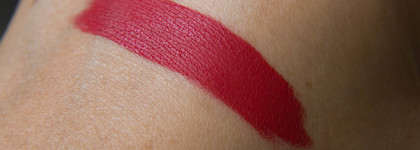 Retro matte liquid lipcolour в оттенке Ruby Phew! от Mac