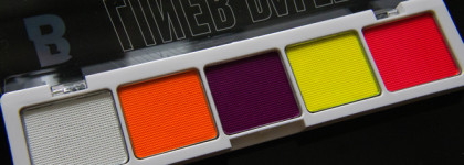 Для тех кто любит поярче: неоновые акваланейры Aquavated liner palette by Beauty Bay