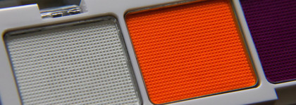 Для тех кто любит поярче: неоновые акваланейры Aquavated liner palette by Beauty Bay