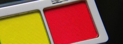 Для тех кто любит поярче: неоновые акваланейры Aquavated liner palette by Beauty Bay