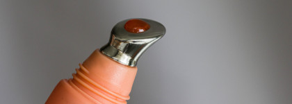 Яркое масло для губ Catrice Summer Obsessed Cooling Lip Oil в оттенке C03 They See Me Aperollin'