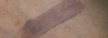 Они созданы, чтобы быть вместе: Made By Mitchell All Lip No Trip Lip Liner Pencil в оттенке Deep Delivery и e.l.f. Glossy Lip Stain в оттенке Cinnamon Dreamz