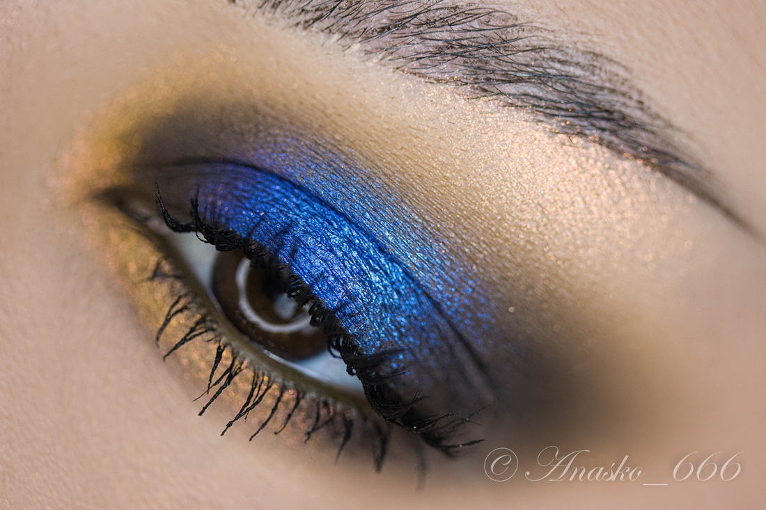 Celestial на подвижном веке.