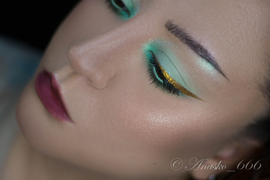 Подмастерье Латунного Дома в стрелочке, Проводница Мшистых Топей на нижнем веке