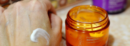 Просто замечательный, но не на зиму!Andalou Naturals Renewal Cream Probiotic + C Brightening