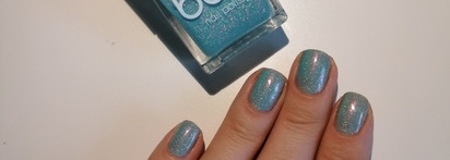 Волшебно красивый, но трудноуловимый и требующий внимания Bow nail polish Mantra