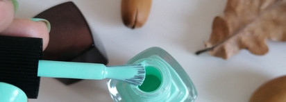 Яркая мятная конфетка Elian Gel Effect Nail Lacquer Mint candy