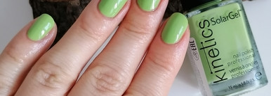 Весенняя трава. Лето на руках с Kinetics Solar gel Mindset