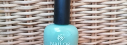 Летний, красивый, слегка прохладный Муха Nailor Nail Polish