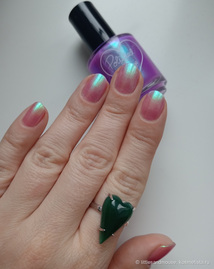 Шиммер постоянно сверкает, меняется и бликует