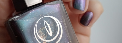 Космос и звезды на руках с Mooncat Millenia