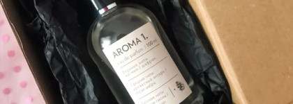 Не зря он идёт под #1 в коллекции парфюмов Sister`s Aroma. Сладковато древесный аромат на любое время года