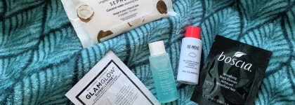 Моя уходовая дорожная косметичка для небольших поездок на 3-5 дней. Спойлер: не на море