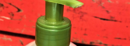 Совершенно непонятный для меня продукт - Yves Rocher Sensual body lotion Bourbon Vanilla