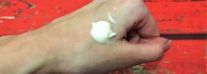 Совершенно непонятный для меня продукт - Yves Rocher Sensual body lotion Bourbon Vanilla