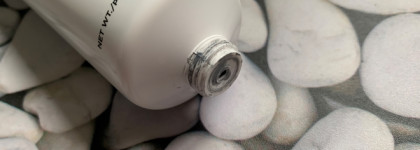 Пример, как выглядит идеальная умывашка. Glamglow Supercleanse Cleanser