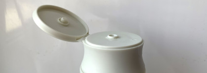 Шампунь, влюбивший в себя ароматом и не только. Daisy Moisturizing shampoo Suite by Julia Godunova