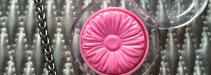 Придать лицу свежесть? Легко с румянами Clinique Cheek Pop в оттенке Berry pop