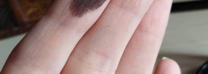 Pupa Vamp! matt eyeshadow и True eyes eyeliner pencil: бюджетные помощники в создании макияжа