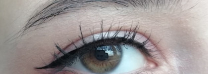 Действительно ли так хороша бюджетная тушь Cabaret 01 от Vivienne Sabo? Давайте разберёмся вместе