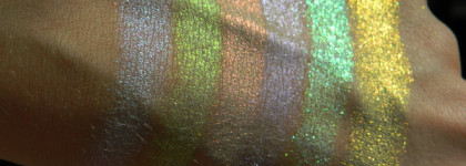 Неповторимое волшебное свечение без крупных блесток. Обзор однушек из коллекции Iridescent Chameleons от Terra Moons Cosmetics