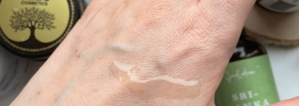 Не полететь, так хоть помечтать и понюхать: домашние уходы с экзотическими-тропическими запахами