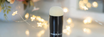 Идеальный дуэт: кисть кабуки F06 и сатиновая основа от Kristal Minerals