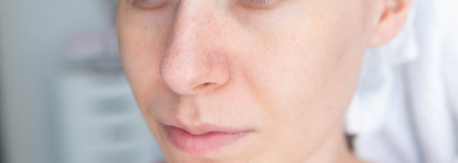 Красный-опасный макияж актрисы Барби Феррейра. Воплощение образа Кэт Хернандез из сериала Эйфория