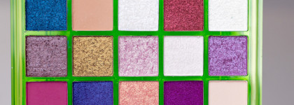 Палетка Influence Beauty Crypto Eyeshadow Palette. Прекрасные переливы в своеобразном качестве