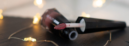 Блеск для губ Beauty Bomb Gloss Monster в оттенке 01 Back to 2007