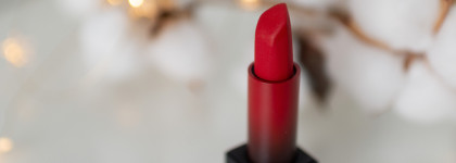 Уходящая в алый Huda Beauty Power Bullet в оттенке El Cinco de Mayo