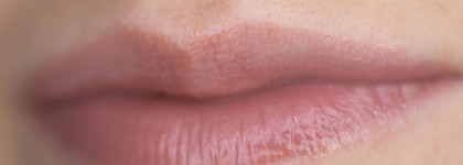 Свои губы, только лучше с новинкой - блеском для губ Luxvisage Icon Lips Glossy Volume в оттенке 506 Caramel Beige