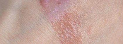 Свои губы, только лучше с новинкой - блеском для губ Luxvisage Icon Lips Glossy Volume в оттенке 506 Caramel Beige