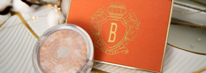 Тренд макияжа 2023: сияющая кожа