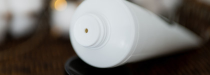 Уход с Openface: очищающий гель, отшелушивающий лосьон и солнцезащитный крем