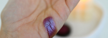 Тени Catrice Space Glam Chrome Eyeshadow в оттенке 020 Supernova