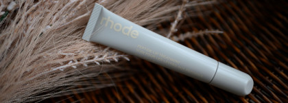 Rhode Lip Peptide Treatment в оттенке Salted Caramel