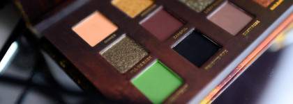 Невероятно крутая лимитированная палетка Beauty Bomb CyberBomb