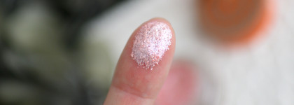 Новинка на рынке: лимитированные сияющие тени-пигмент для век Vivienne Sabo Francafrique