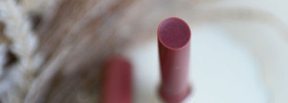 Новинка на российском рынке: Vivienne Sabo Glossy Lip Balm La La Laque в оттенке 07 Dusty Burgundy