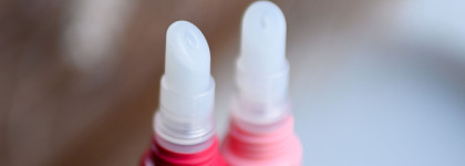 Лимитированные вишневые блески для губ с пептидами Essence So Cherry Happy Peptide Lipgloss