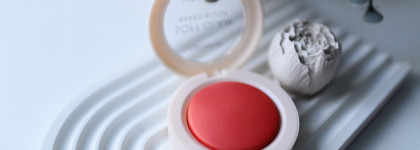 Новинка на рынке: запеченные румяна Catrice Soft Glam Baked Blush в оттенке 030 Cheeky Coral