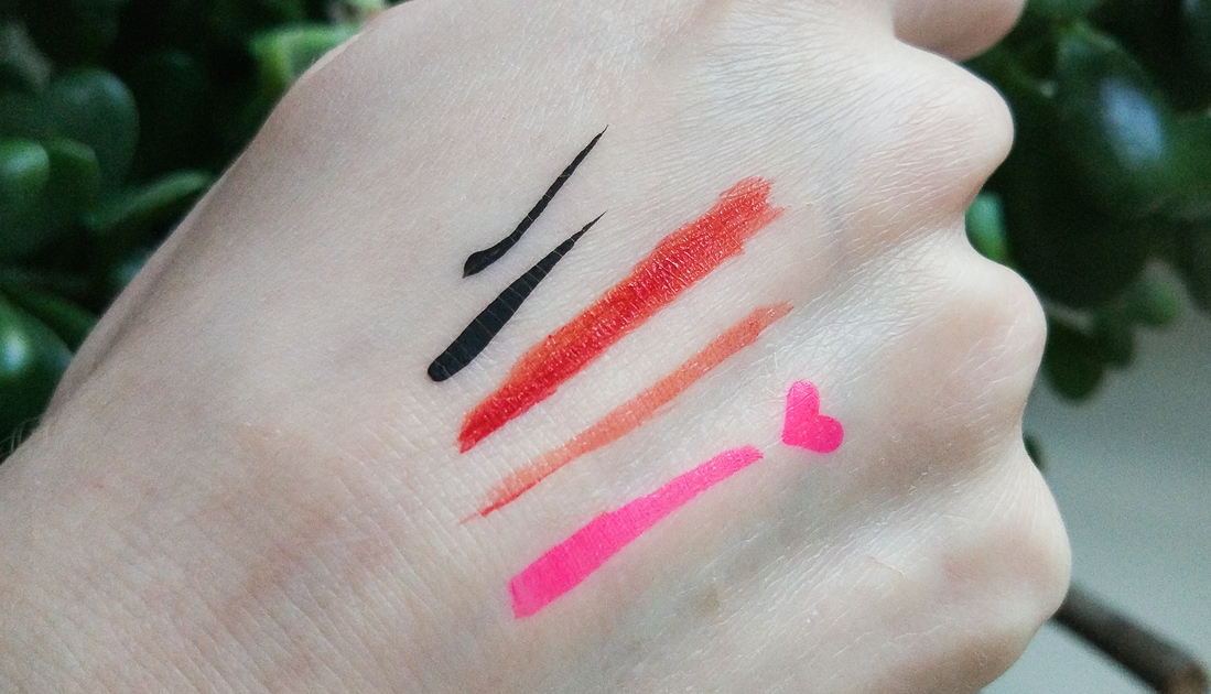 слева направо: Essence Liquid Ink eyeliner, Soda makeup Guyliner in Mick, 7DAYS Extremely Chick UVGlow Neon in 701 Pink Heart
