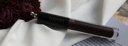 Мой идеальный чёрный блеск: Liplacq Maximizing Lip Serum в оттенке Black Veil от Isamaya